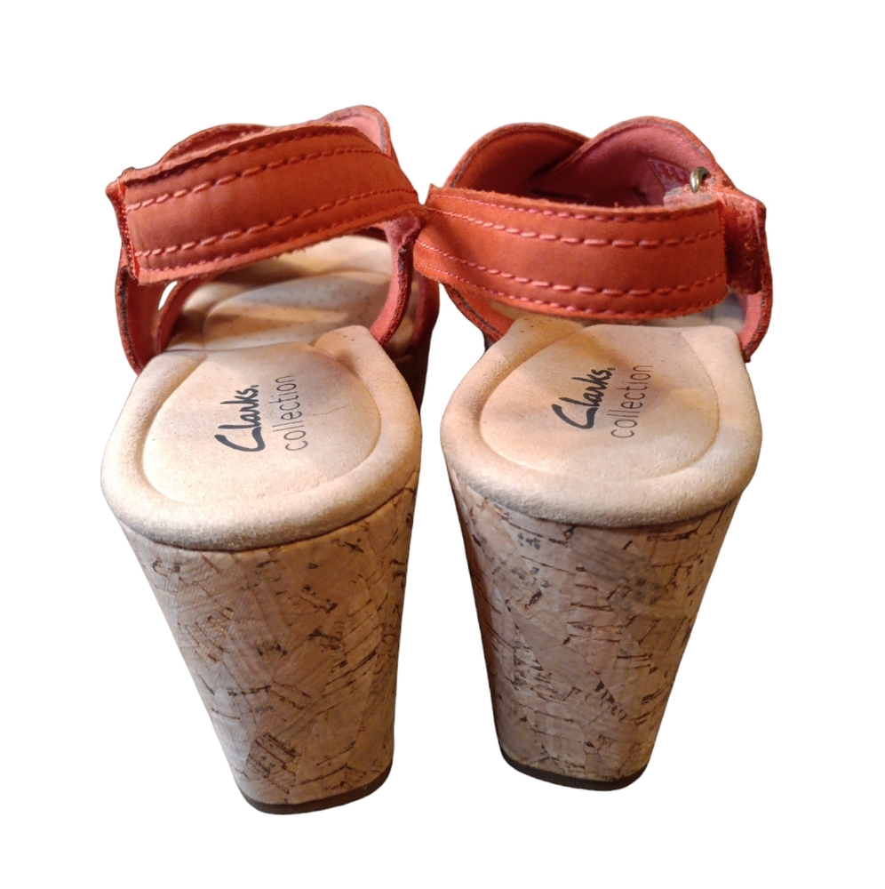 CLARKS Cushion Soft Annadel Eirwyn Coral Nubuck Wedge Sandals Womens Size 8 - Picture 3 of 8